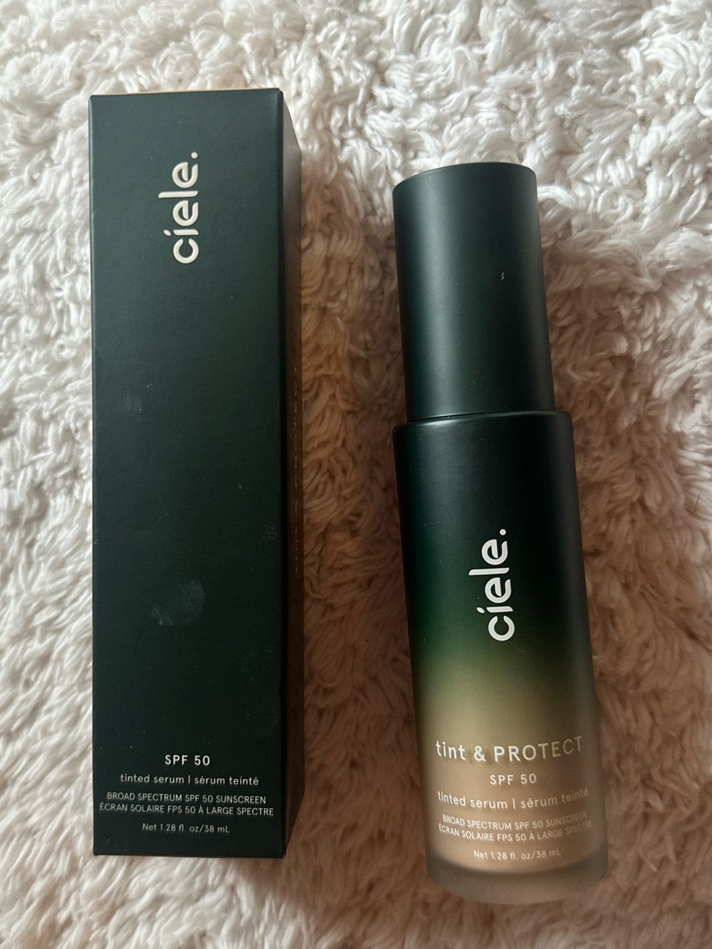 Ciele- tint & PROTECT SPF 50+